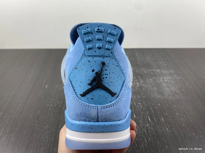 Rep 4 UNC Jordan HO12MNJDLS247 Retro (PE) 0713